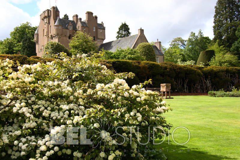 Crathes Castle Gardens. Абердиншир 