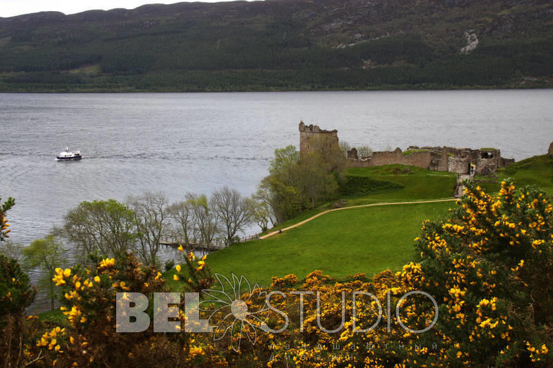 Urguhard Castle, Loch Ness