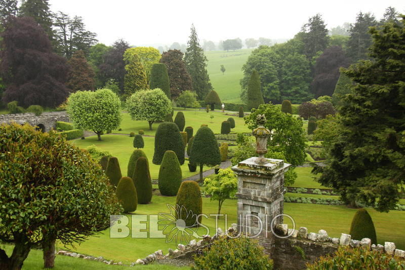 Drummond Castle Gardens 