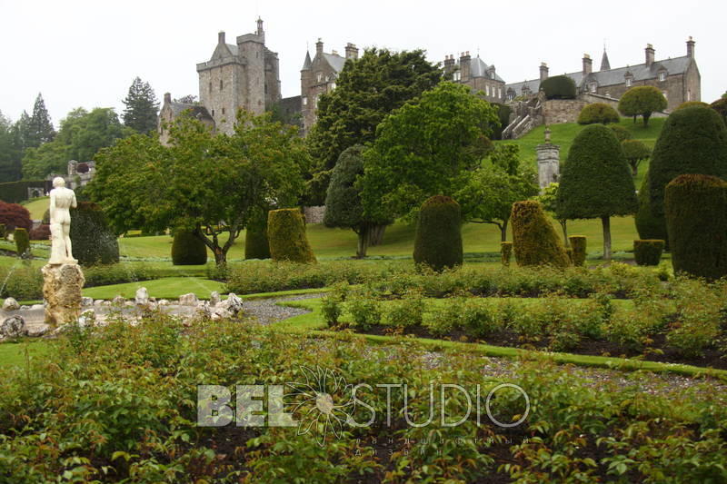 Drummond Castle Gardens 