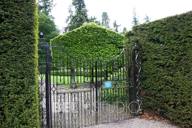 Итальянский сад. Glamis Castle Gardens 