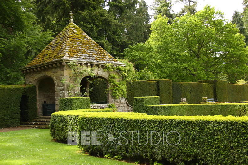 Итальянский сад. Glamis Castle Gardens 