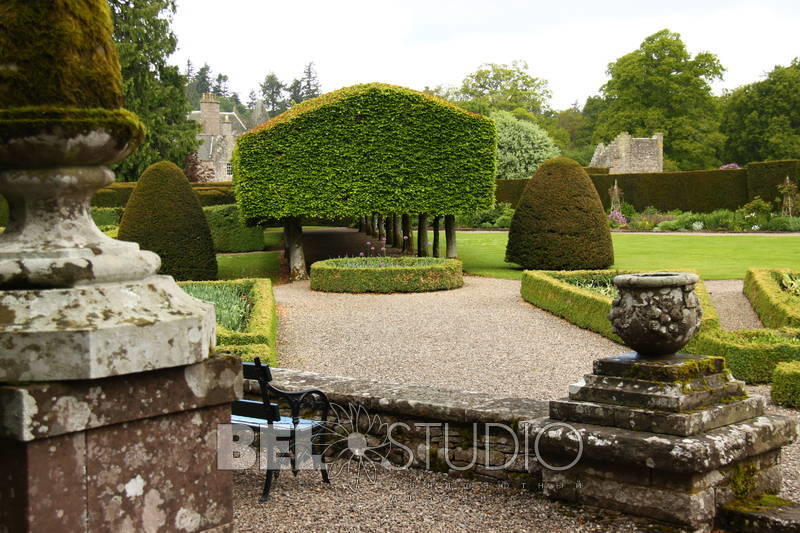 Итальянский сад. Glamis Castle Gardens 