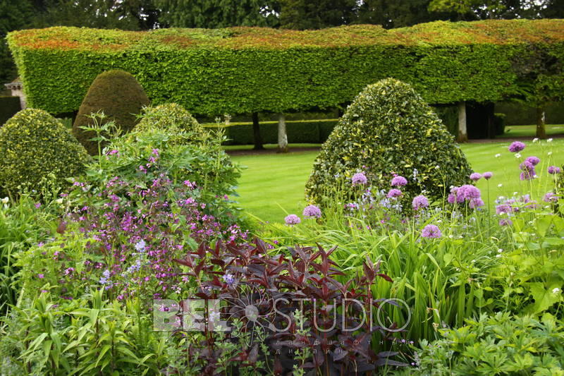 Итальянский сад. Glamis Castle Gardens 