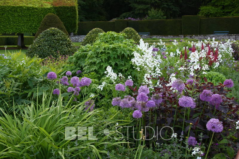 Итальянский сад. Glamis Castle Gardens 