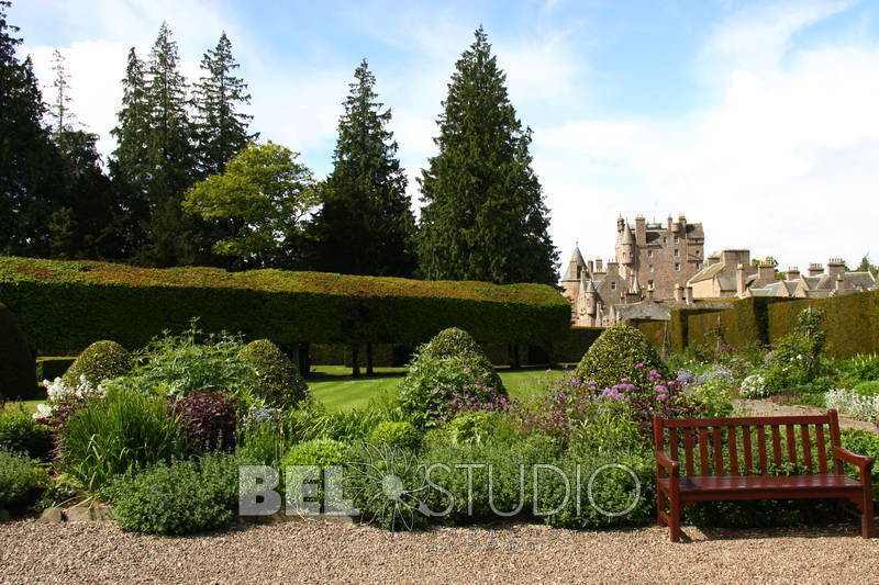 Итальянский сад. Glamis Castle Gardens 