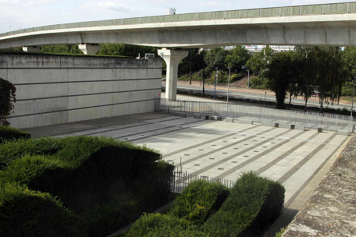 Thames Barrier Park. Лондон. 