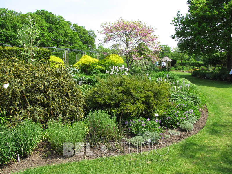 Merriments Gardens. Англия