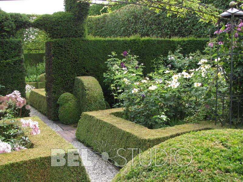 Topiary. Крис Геселен  