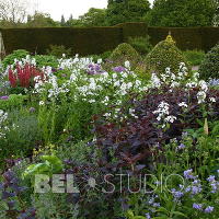 Итальянский сад. Glamis Castle Gardens 