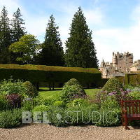 Итальянский сад. Glamis Castle Gardens 