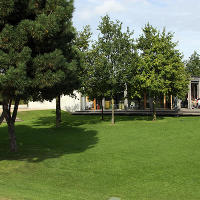 Thames Barrier Park. Лондон. осень, сентябрь